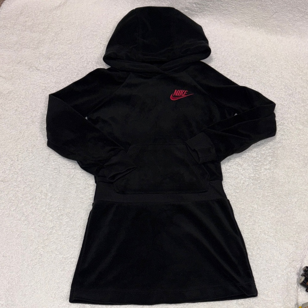 Nike Black velour Hoodie Dress with Pink Emblem long sleeve girls 4t
